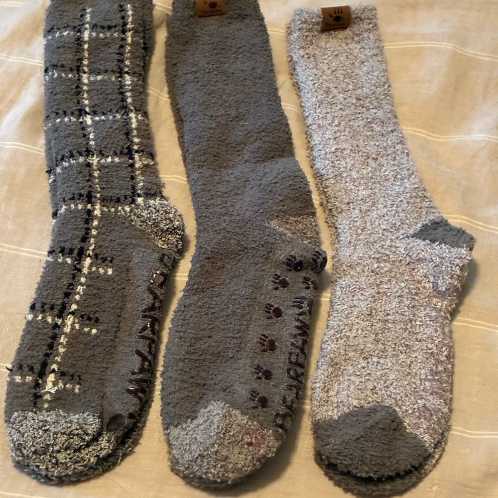 BearPaw Cozy Gray Boot Sock Trio NWOT. S-M